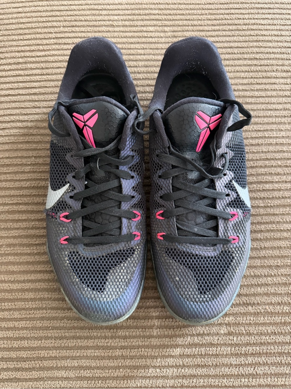 Kobe EM Low size 10 in great shape